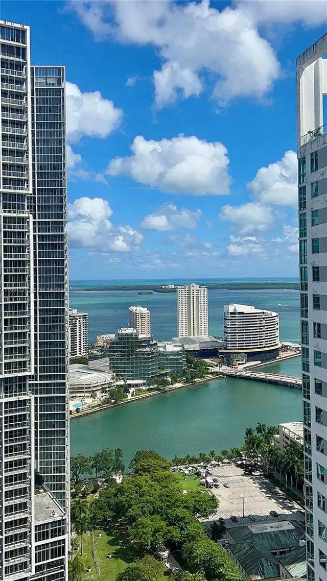 2 of 44 - 77 Se 5th Street #3614, Miami, FL
