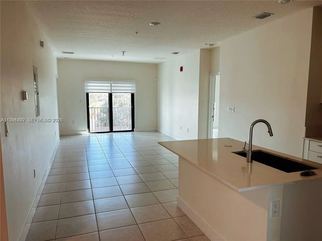 4 of 7 - 8001 Nw 41 Street #409, Doral, FL
