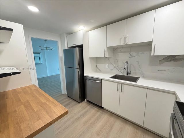 3 of 22 - 400 Kings Point Drive #604, Sunny Isles Beach, FL