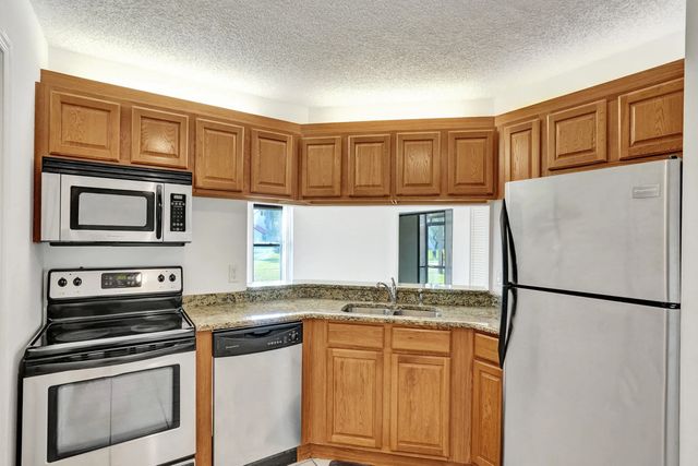 4 of 19 - 12 Vía De Casas Sur #unit 101, Boynton Beach, FL