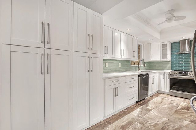 4 of 49 - 1100 Surf Road #104, Singer Island, FL