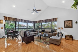 Photo of Listing #B26009131