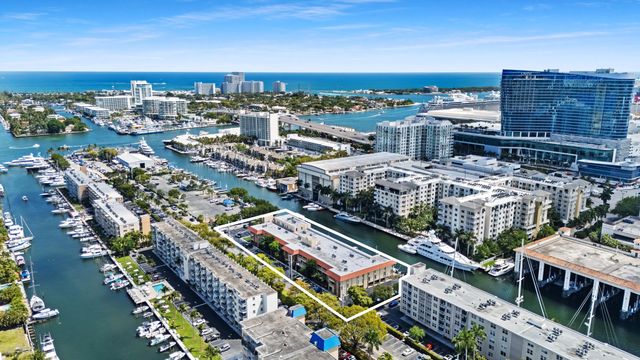 2 of 33 - 1700 Se 15th Street #306, Fort Lauderdale, FL