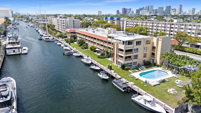3 of 33 - 1700 Se 15th Street #306, Fort Lauderdale, FL