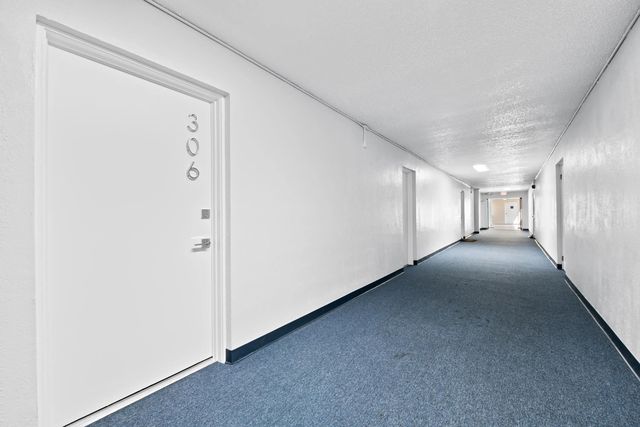5 of 33 - 1700 Se 15th Street #306, Fort Lauderdale, FL