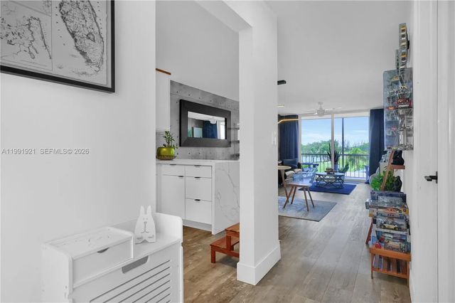 8900 Washington Boulevard #320, Pembroke Pines