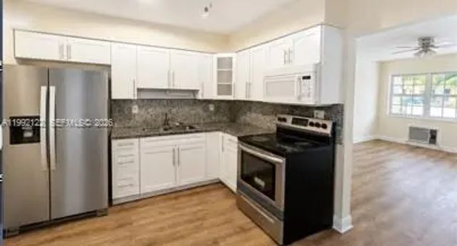 3 of 6 - 5705 Nw 14th Street, Lauderhill, FL