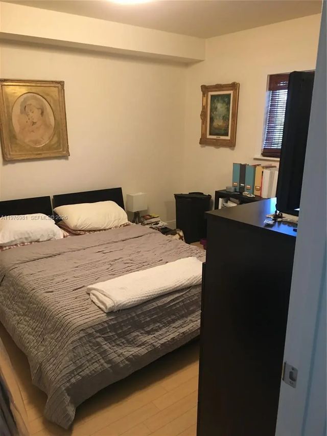 3 of 4 - 2740 Sw 28th Terrace #304, Miami, FL