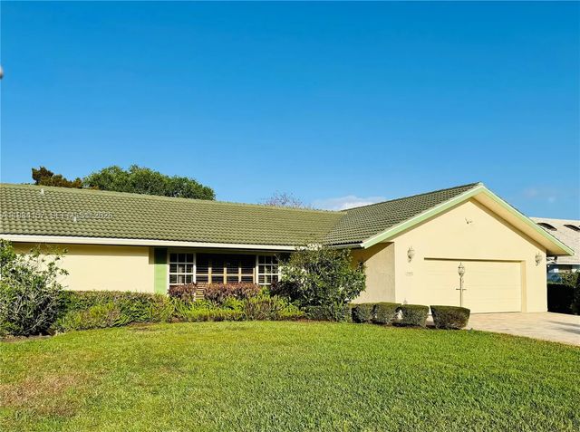 2 of 49 - 3482 Se Court Drive, Stuart, FL