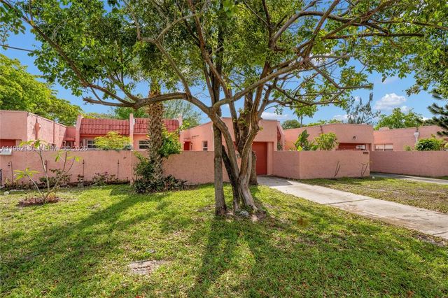 3 of 25 - 1624 Nw 56th Avenue #14, Lauderhill, FL
