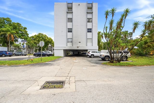 2 of 28 - 7541 Nw 16th Street #1211, Plantation, FL