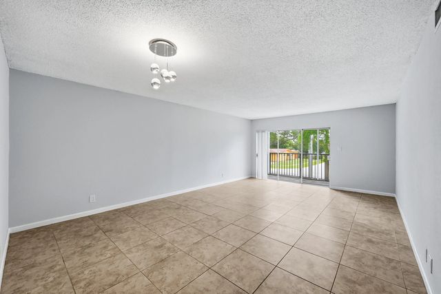 5 of 28 - 7541 Nw 16th Street #1211, Plantation, FL