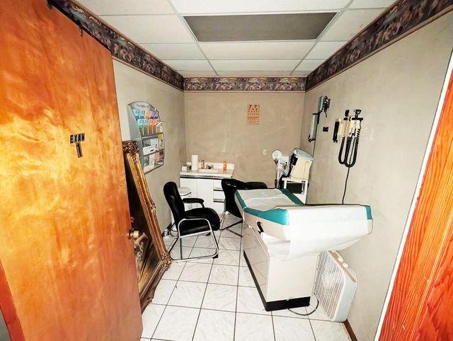 5 of 10 - 734 Belvedere Road, West Palm Beach, FL