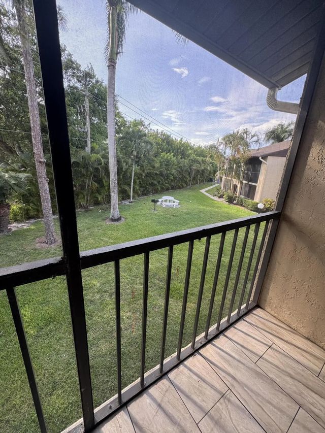 4 of 17 - 435 Pine Glen Lane #c-2, Greenacres, FL
