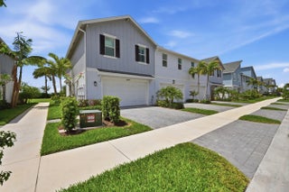 Photo of Listing #B26009118