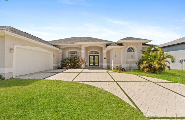 2 of 59 - 8090 Arlewood Circle, Port Charlotte, FL