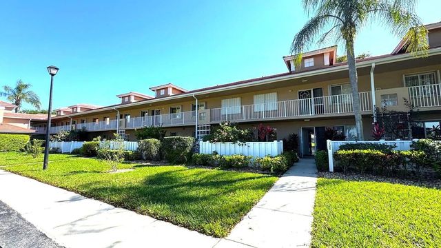 5876 Regal Glen Drive #108, Boynton Beach