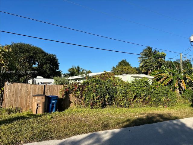 3 of 6 - 28177 Julia Avenue, , FL