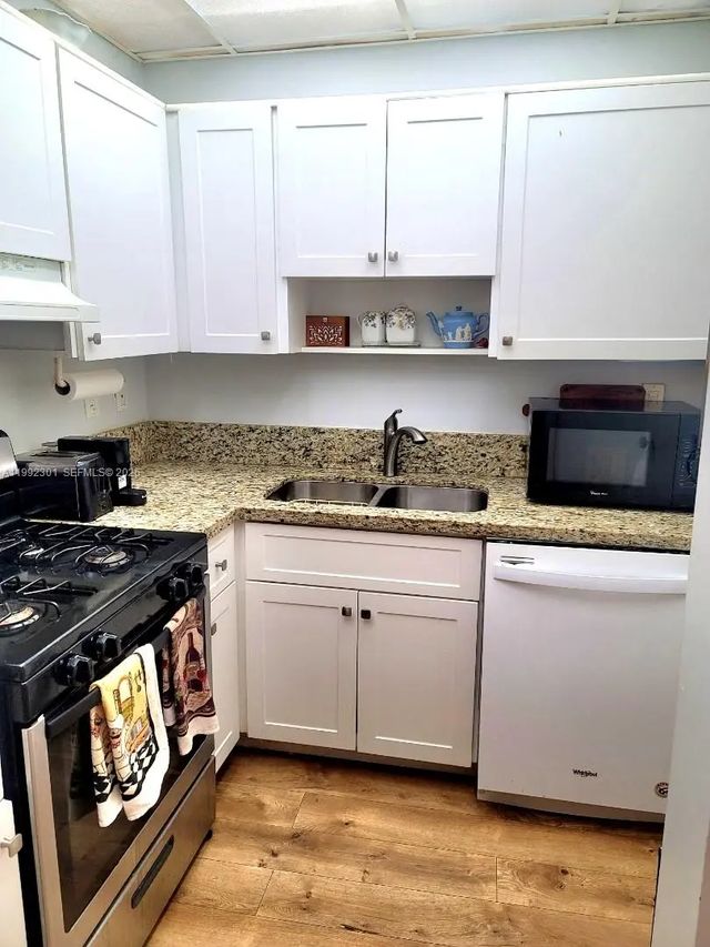 5 of 14 - 1205 Mariposa Avenue #206, Coral Gables, FL