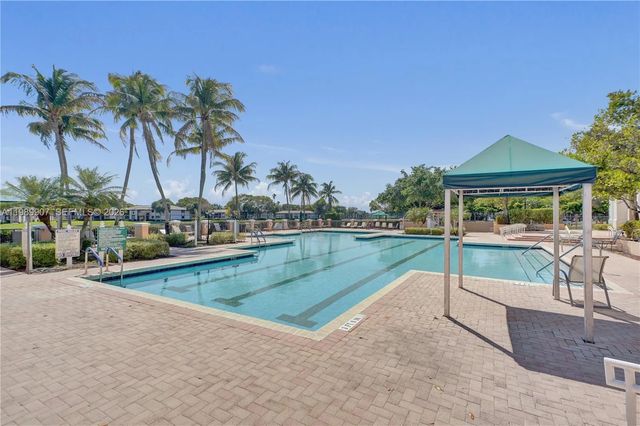 9511 Weldon Circle #g306, Tamarac