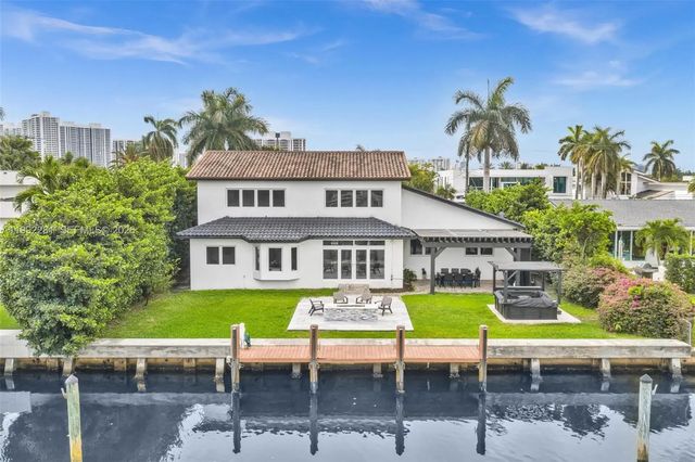 472 Sunset Drive, Hallandale Beach