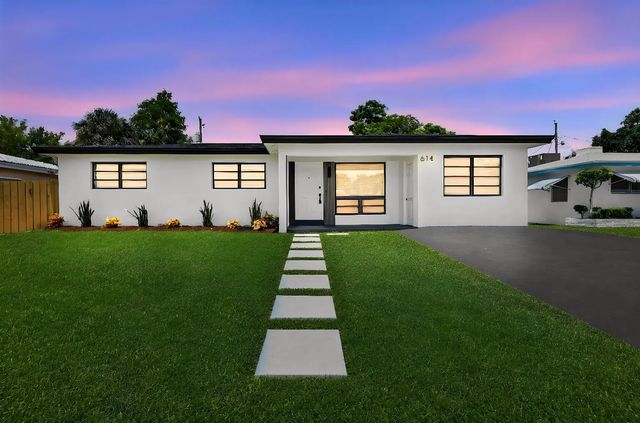 3 of 22 - 614 N 32nd Court, Hollywood, FL