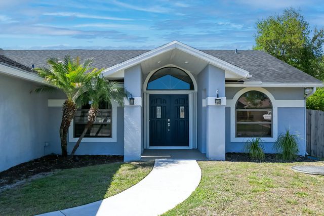 5 of 32 - 471 Se Ron Rico Terrace, Port St. Lucie, FL