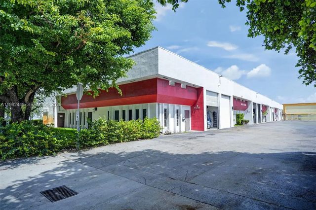 2 of 36 - First Generation First Generation Restaurant For Lease In Doral, Doral, FL