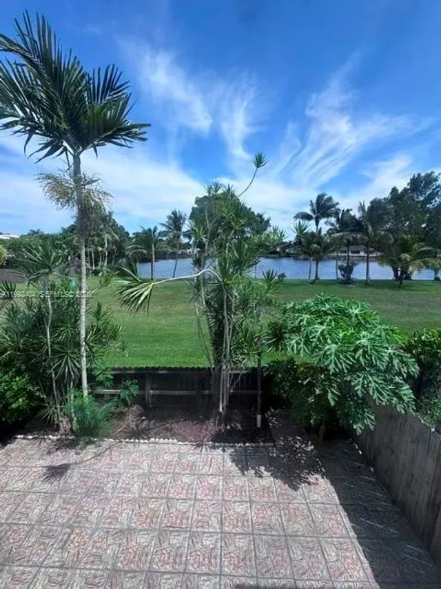 3 of 28 - 6713 Sw 112th Court, Miami, FL