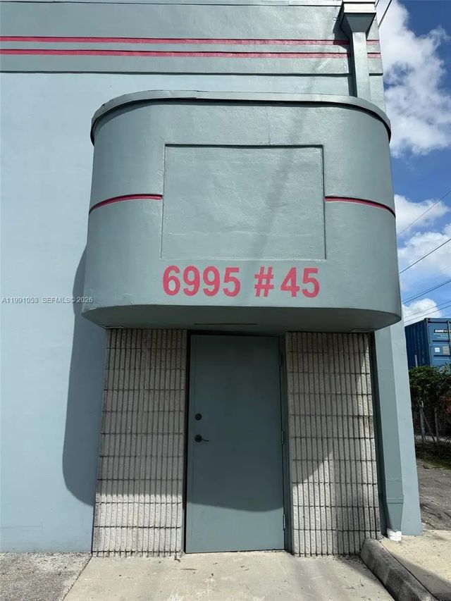 5 of 23 - 6995 Nw 82nd Avenue #45, Medley, FL