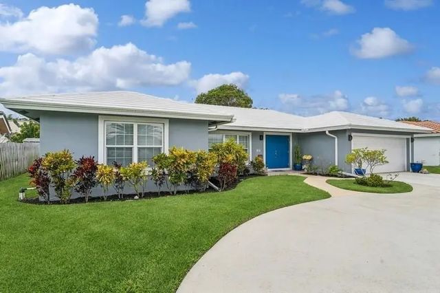13 Little Harbor Way, Deerfield Beach