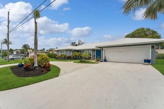 2 of 32 - 13 Little Harbor Way, Deerfield Beach, FL