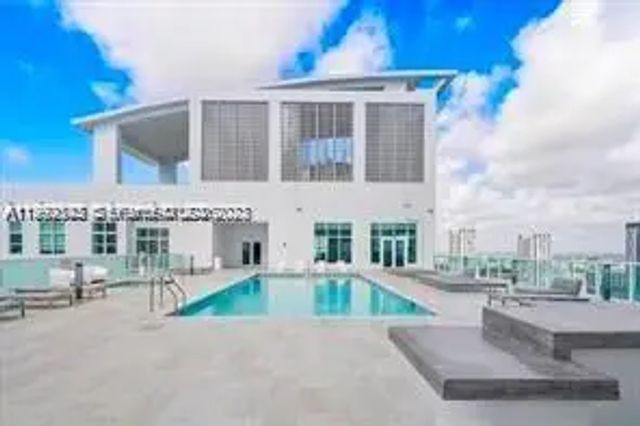 3 of 23 - 133 Ne 2nd Avenue #3410, Miami, FL