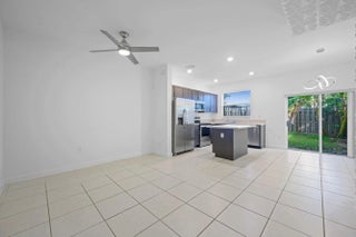 Photo of Listing #B26009441