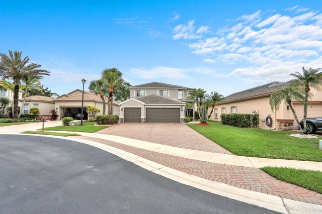5690 Saddle Trail Lane, Lake Worth