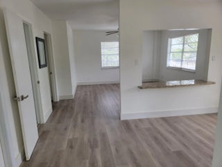 Photo of Listing #B26009295