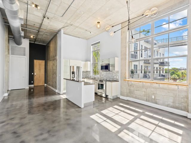 3 of 20 - 434 Nw 1st Avenue #305, Fort Lauderdale, FL