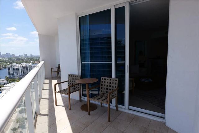 3 of 24 - 505 N Fort Lauderdale Beach Boulevard #2205, Fort Lauderdale, FL