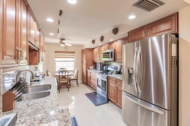 2 of 24 - 1606 Abaco Drive #h4, Coconut Creek, FL