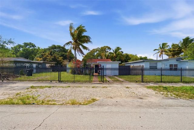 60 Nw 128th Street, North Miami