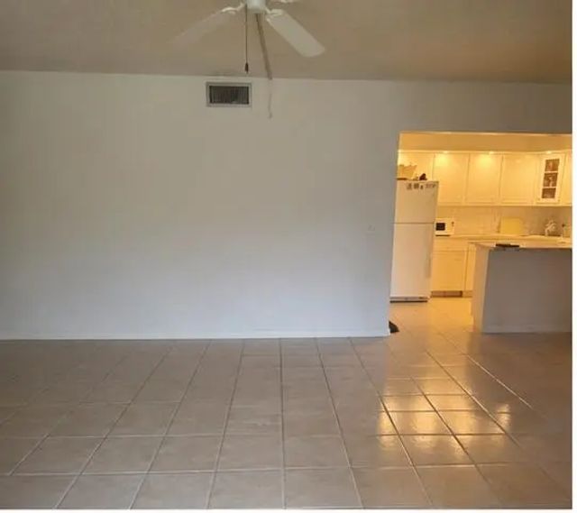 5 of 38 - 409 Pine Glen Lane #a-1, Greenacres, FL