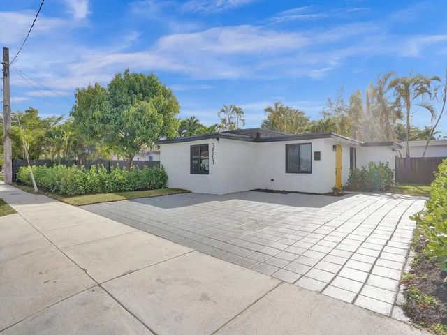 2 of 30 - 3661 Ne 8th Avenue, Oakland Park, FL