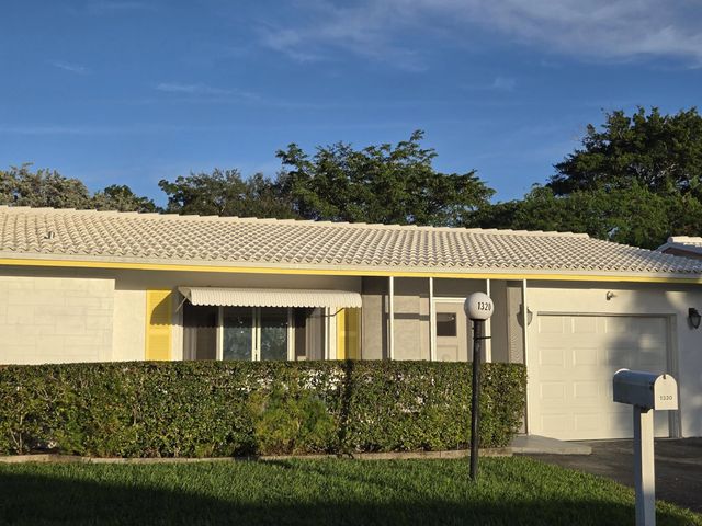 1320 Nw 82nd Avenue, Plantation
