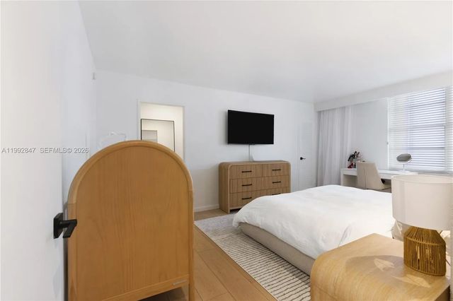 3 of 51 - 5161 Collins Avenue #410, Miami Beach, FL