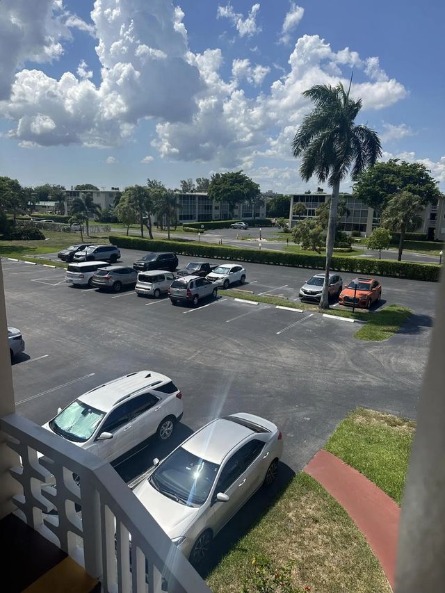 5 of 28 - 2812 S Garden Dr S #304, Lake Worth, FL
