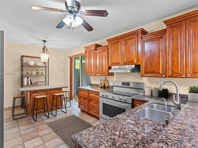 5 of 26 - 1764 Nw 166th Avenue, Pembroke Pines, FL