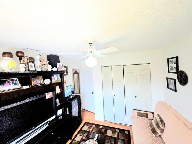 3 of 25 - 20317 Nw 33rd Avenue, Miami Gardens, FL