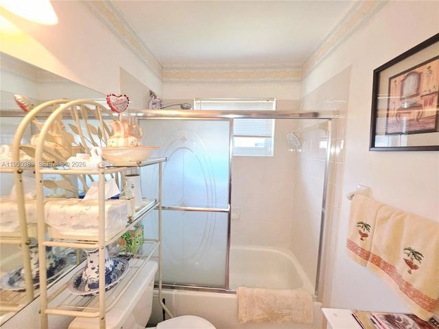 5 of 25 - 20317 Nw 33rd Avenue, Miami Gardens, FL