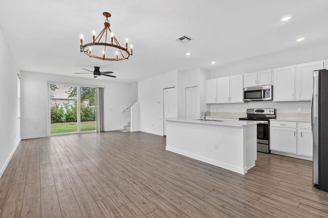 2 of 47 - 211 Se Woodbark Street, Port St. Lucie, FL