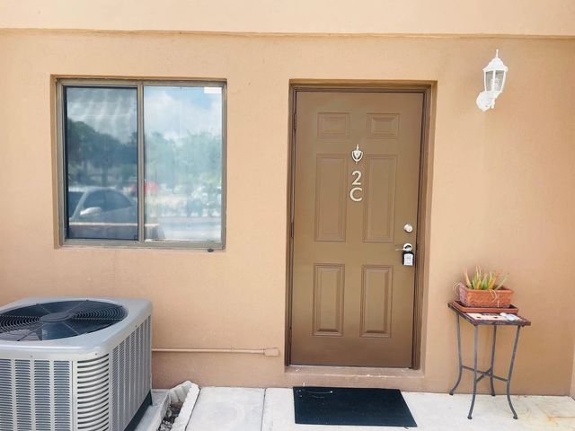 2 of 22 - 139 Sparrow Drive #2c, Royal Palm Beach, FL
